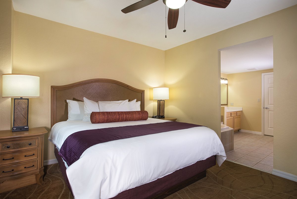 bedroom-palm-aire-3.jpg