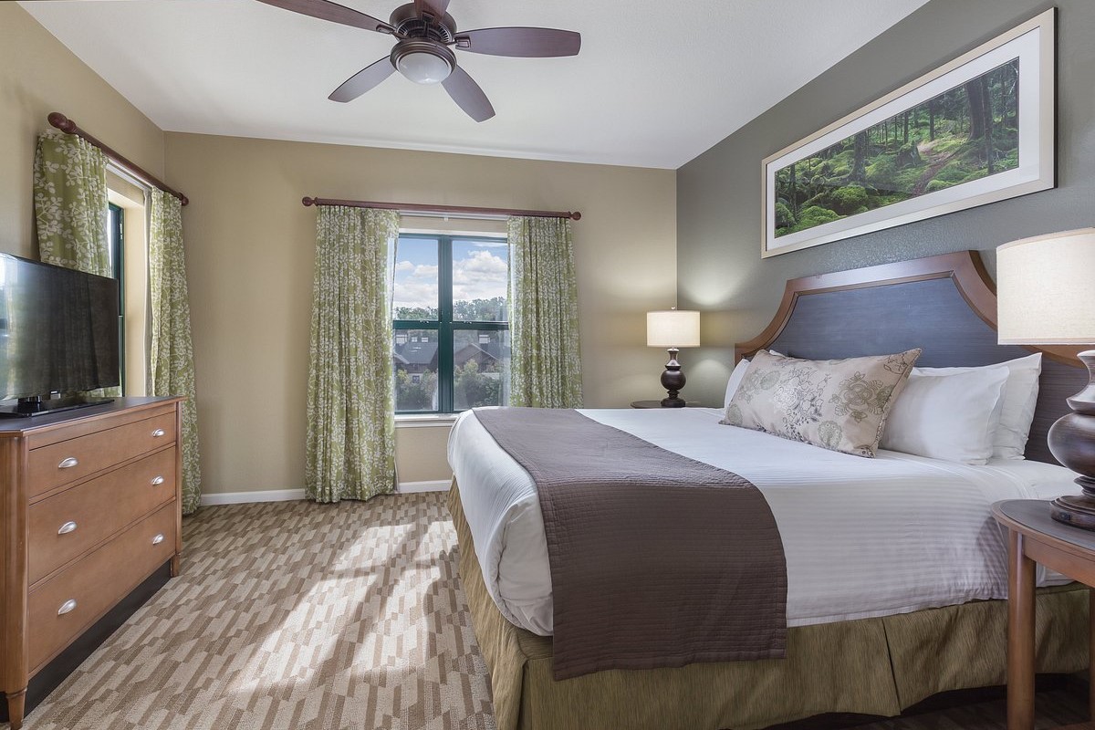bedroom-smoky-mountains-1.jpg