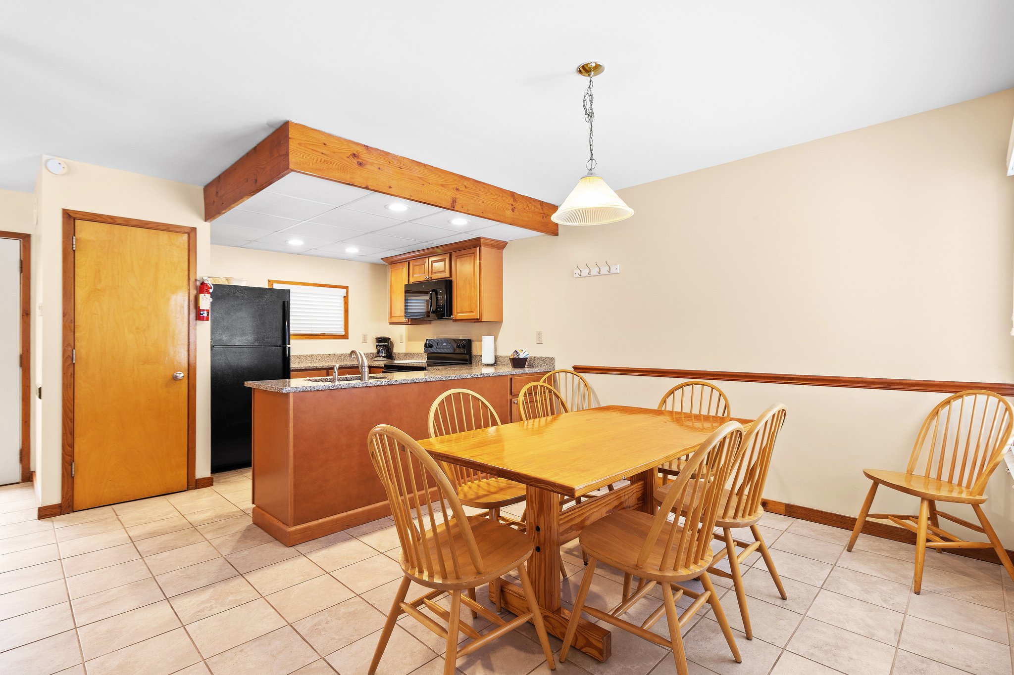 club-wyndham-shawnee-village-river-village-kitchen-dining_S-1.jpg