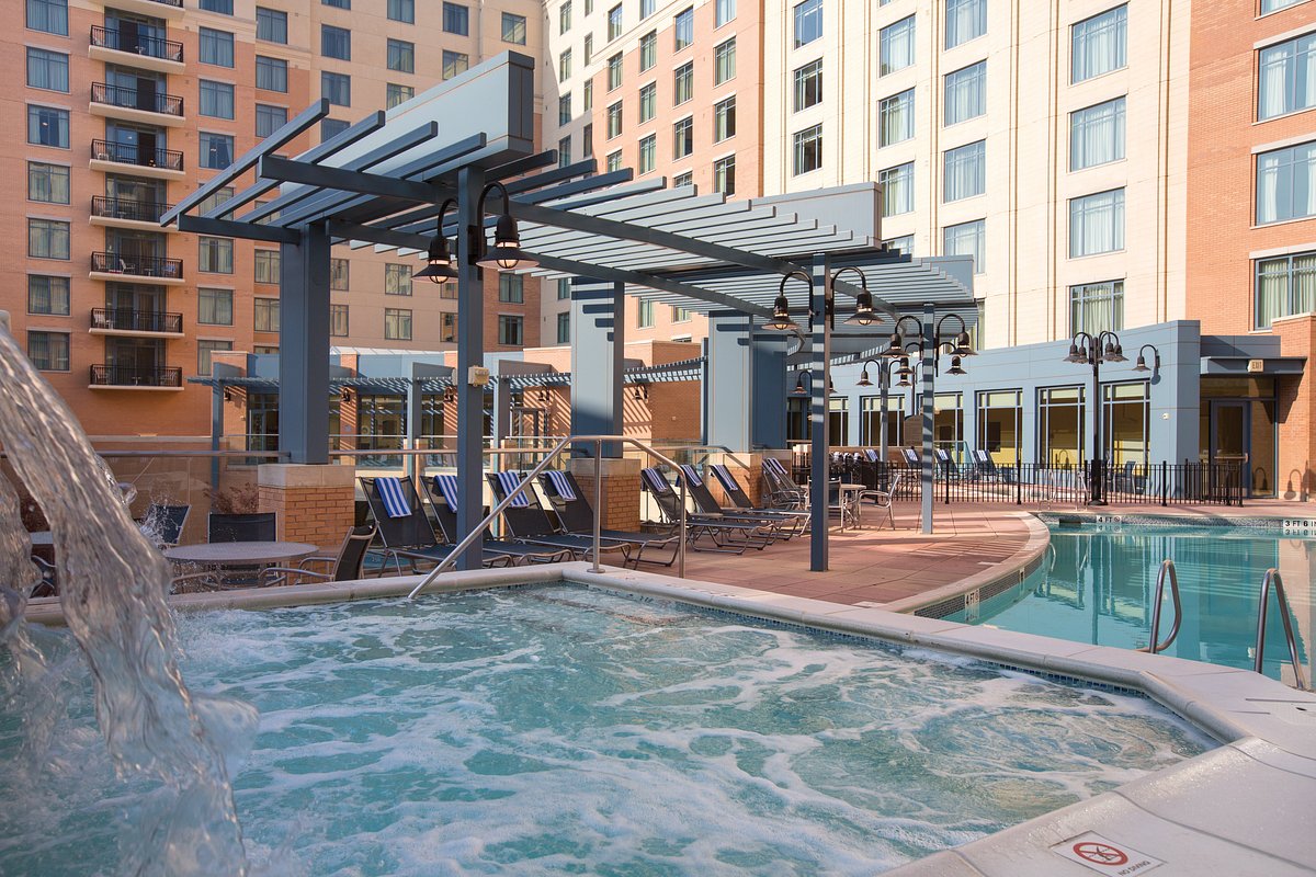 hot-tub-club-wyndham-1.jpg