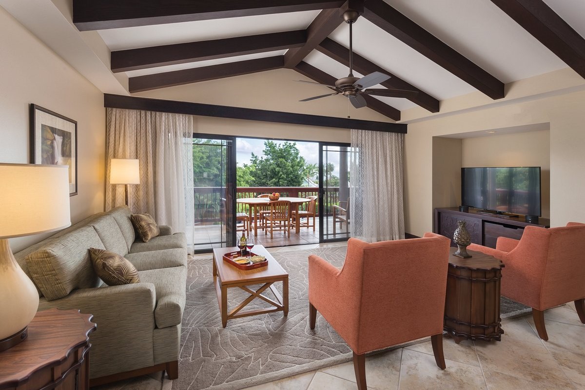 living-club-wyndham-kona-1.jpg