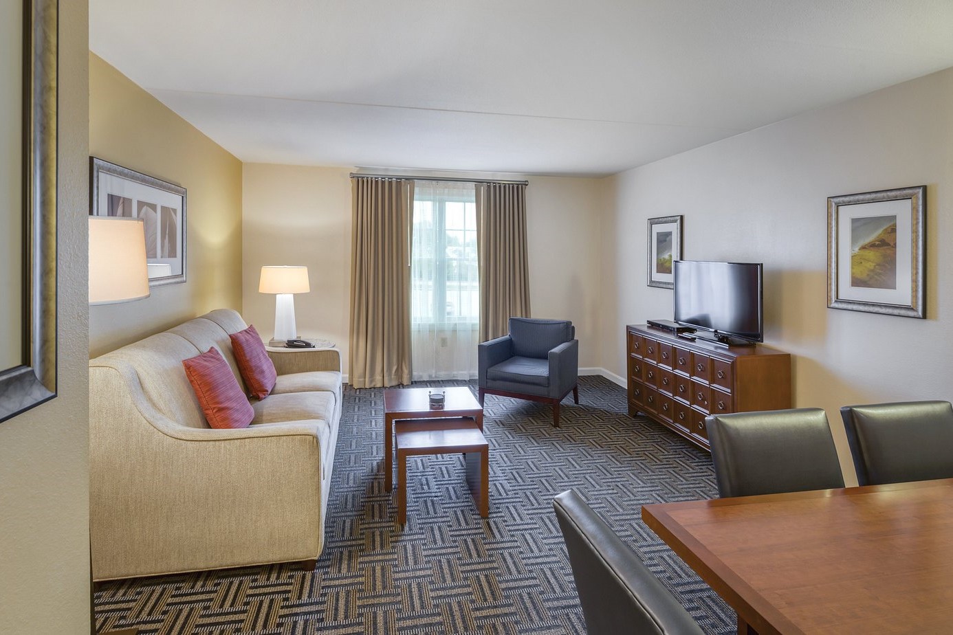 living-club-wyndham-long-2.jpg