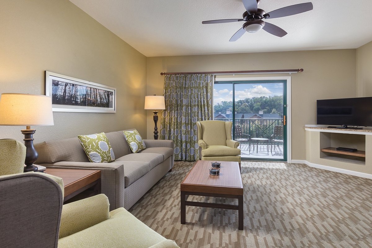 living-smoky-mountains-1.jpg