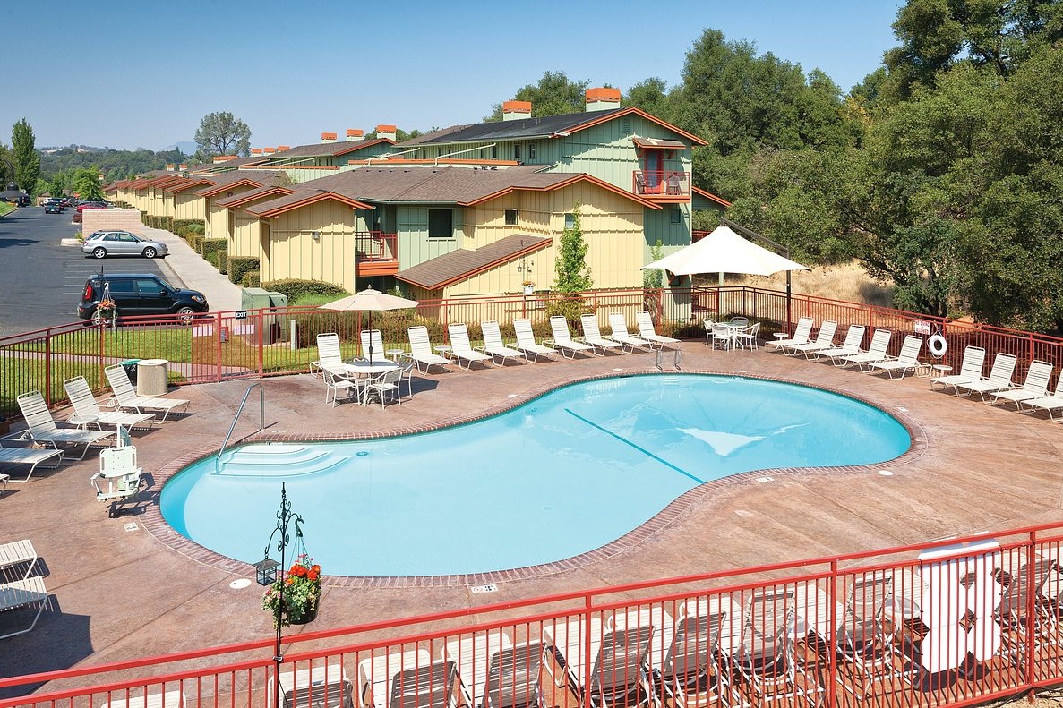 pool-angels-camp-3.jpg