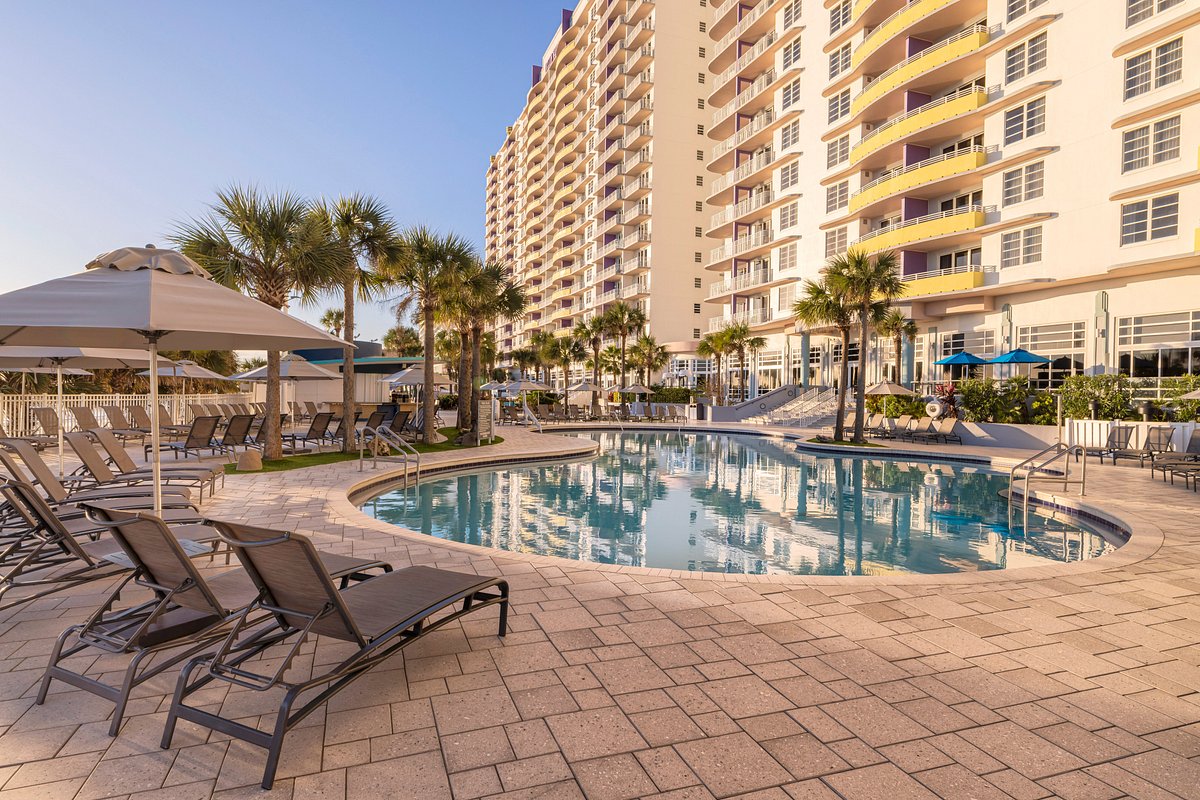 pool-club-wyndham-ocean-2.jpg