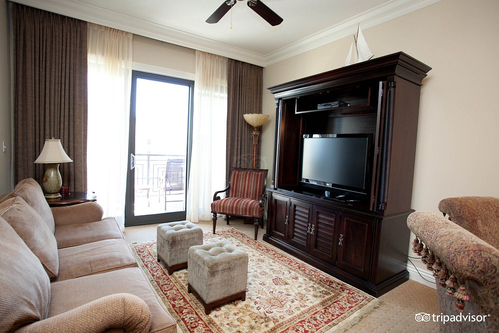 two-bedroom-condo-v1288550-95.jpg