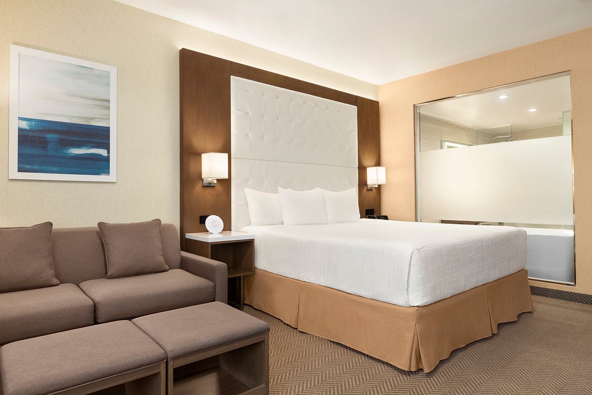 wyndham-anaheim-4.jpg