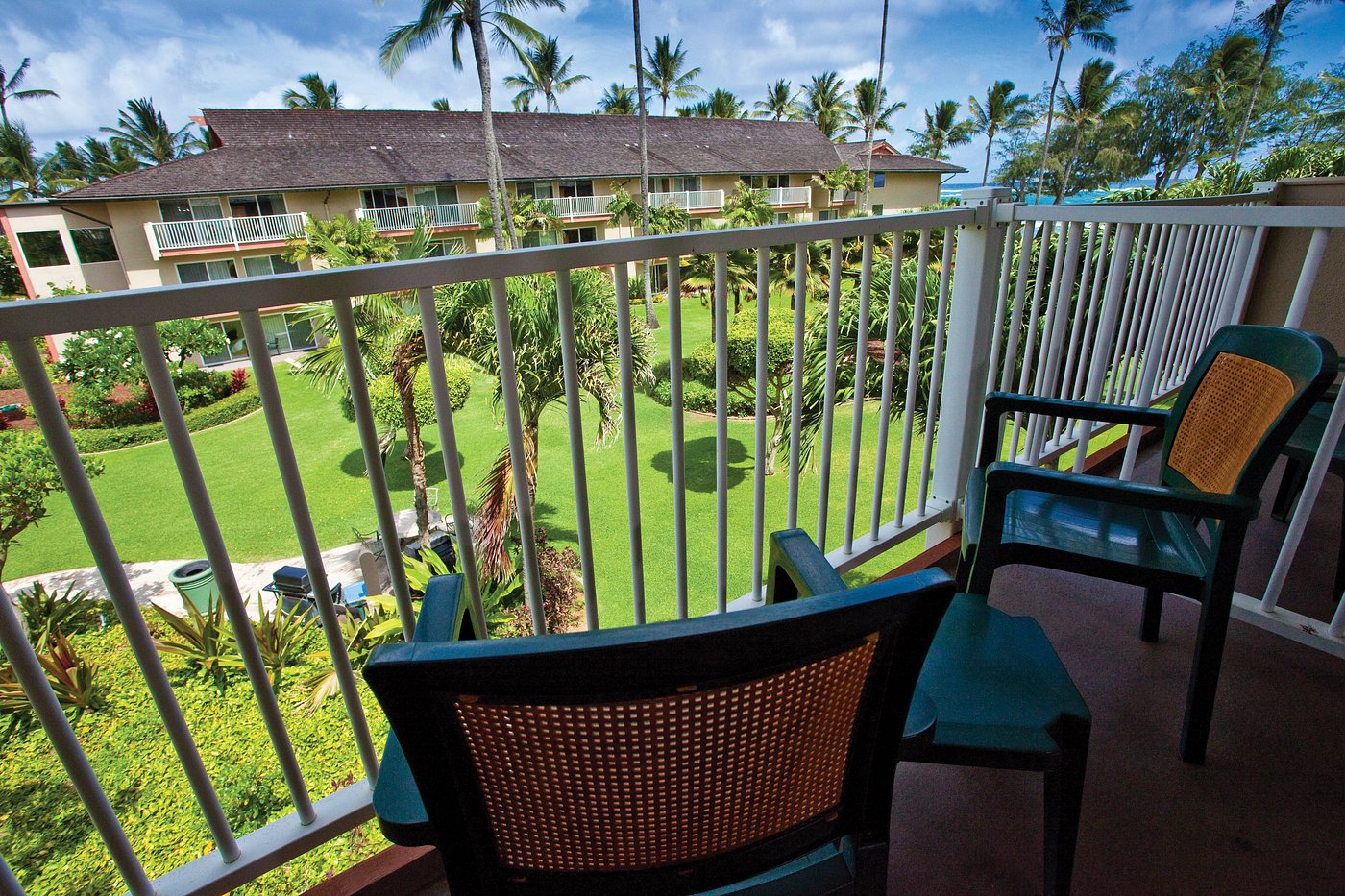 standard-room-balcony