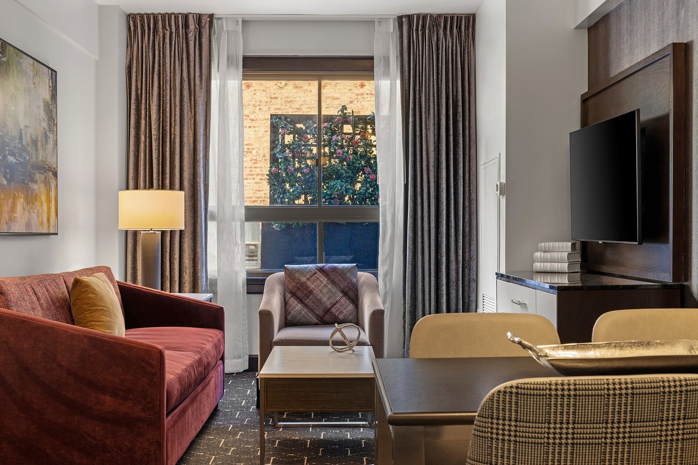 two-bedroom-deluxe-suite