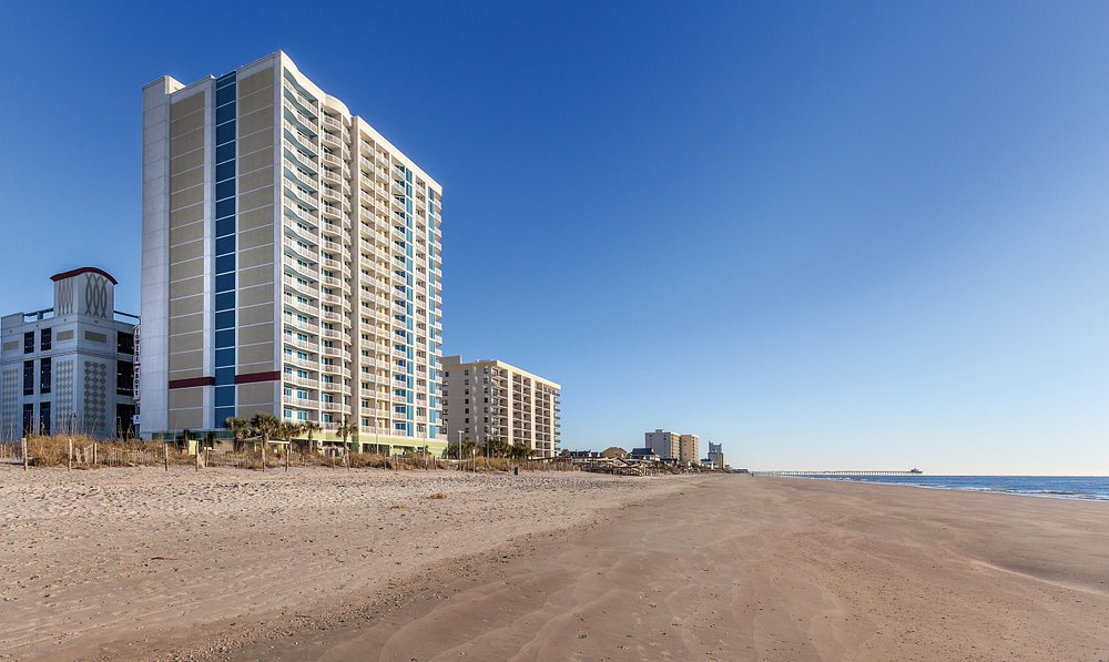 wyndham towers on the grove